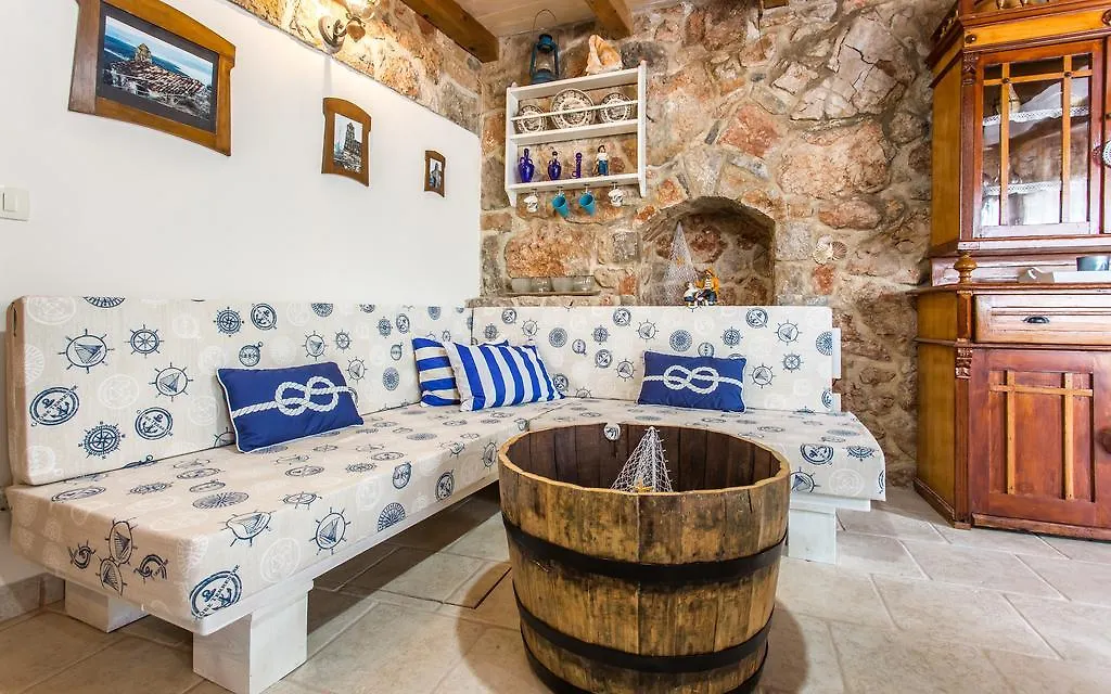 Villa Cima Vrbnik Croatia